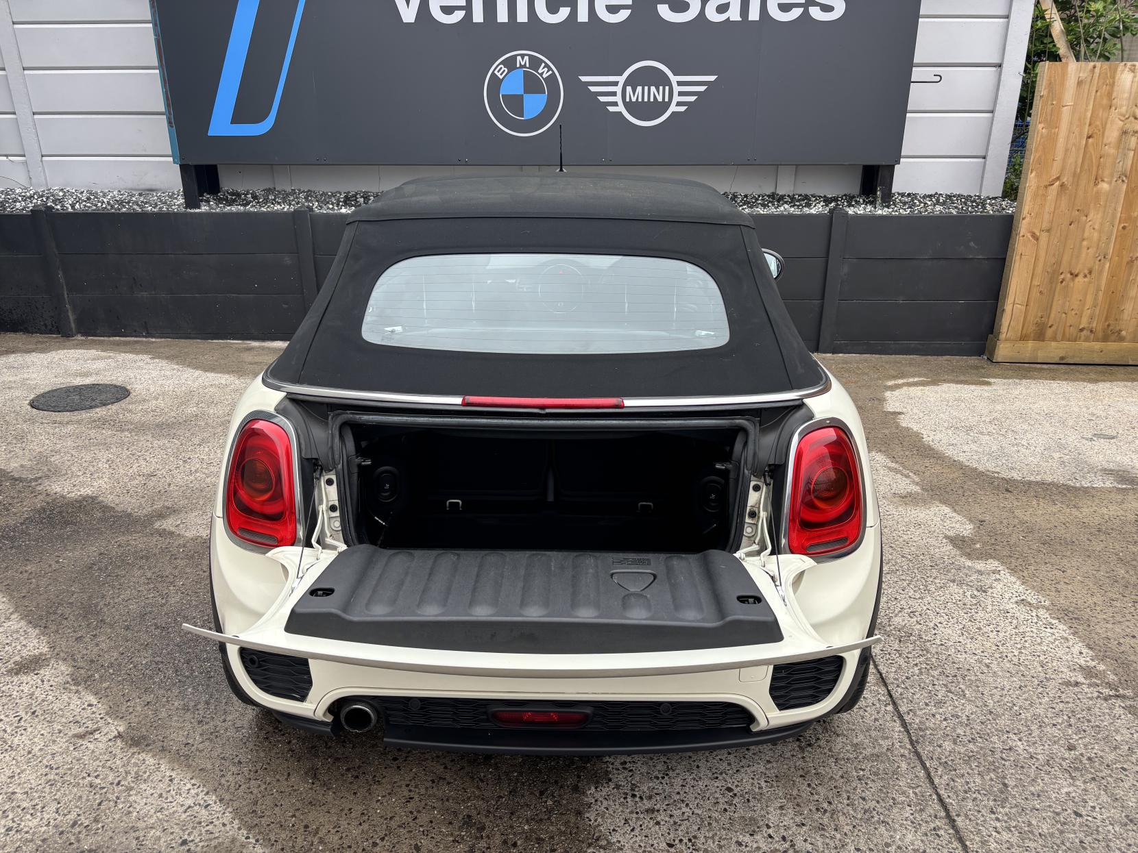 MINI Convertible 1.5 Cooper Convertible 2dr Petrol Manual Euro 6 (s/s) (136 ps)