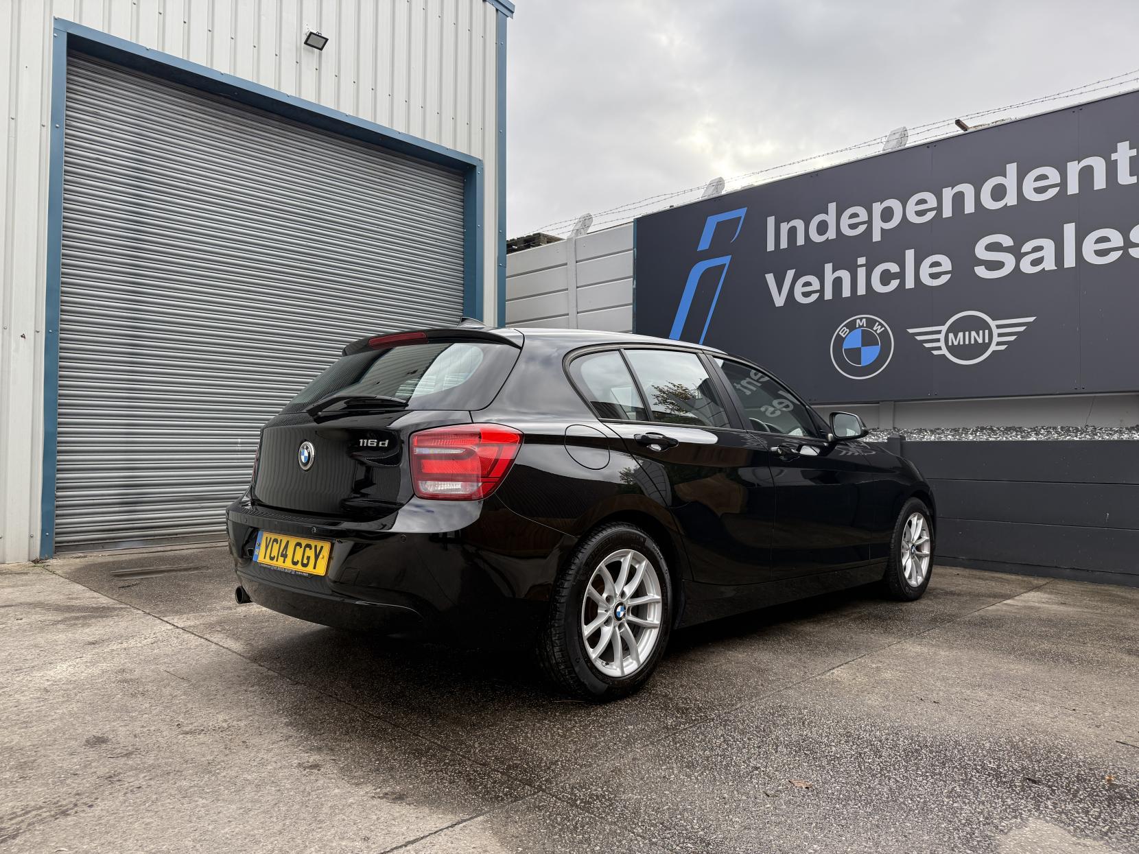 BMW 1 Series 1.6 116d ED EfficientDynamics Hatchback 5dr Diesel Manual Euro 5 (s/s) (116 ps)