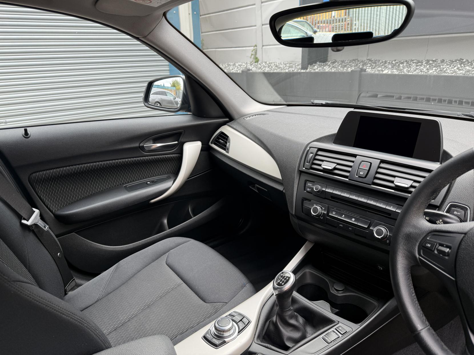 BMW 1 Series 1.6 116d ED EfficientDynamics Hatchback 5dr Diesel Manual Euro 5 (s/s) (116 ps)
