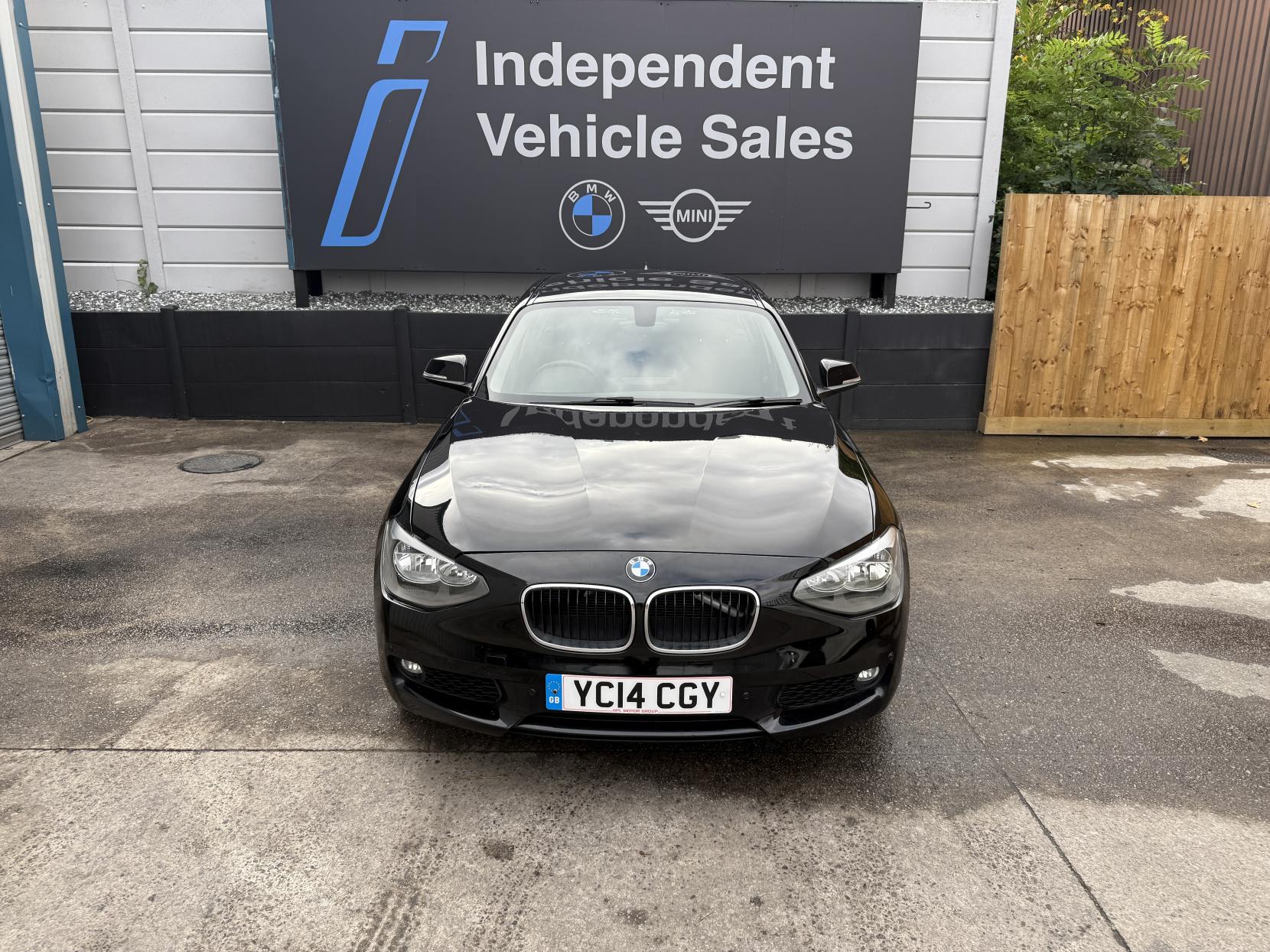 BMW 1 Series 1.6 116d ED EfficientDynamics Hatchback 5dr Diesel Manual Euro 5 (s/s) (116 ps)