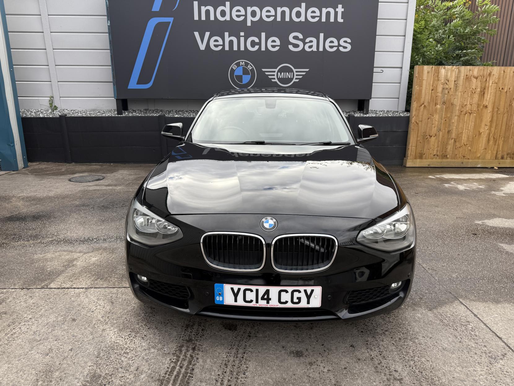 BMW 1 Series 1.6 116d ED EfficientDynamics Hatchback 5dr Diesel Manual Euro 5 (s/s) (116 ps)