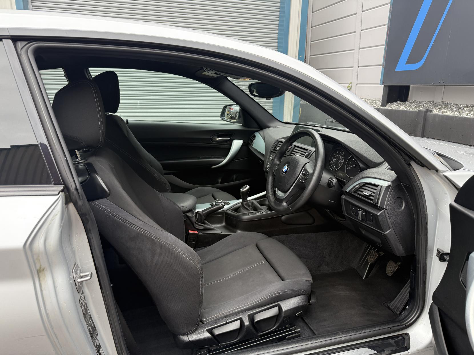 BMW 2 Series 2.0 220i Sport Coupe 2dr Petrol Manual Euro 6 (s/s) (184 ps)