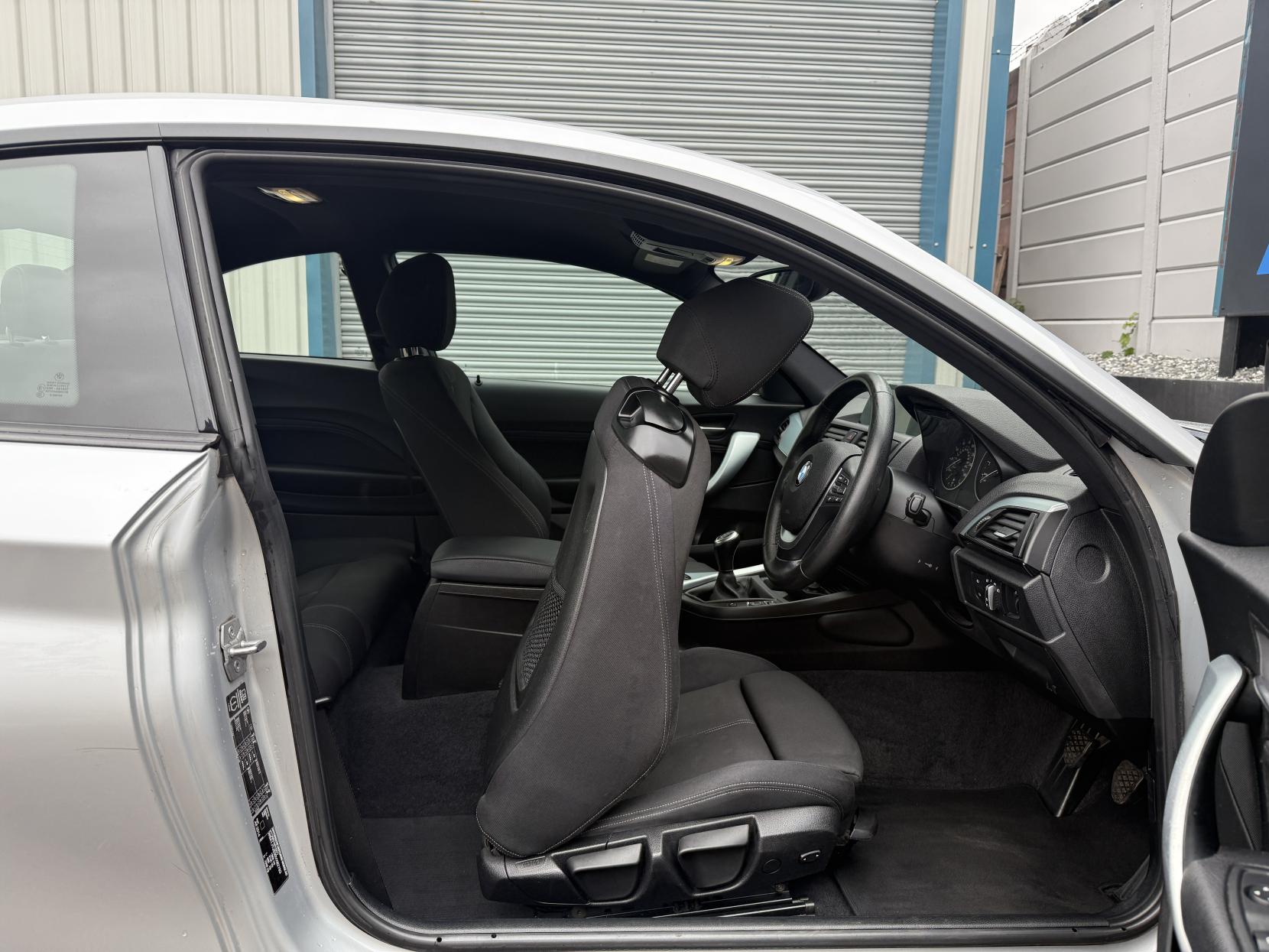 BMW 2 Series 2.0 220i Sport Coupe 2dr Petrol Manual Euro 6 (s/s) (184 ps)