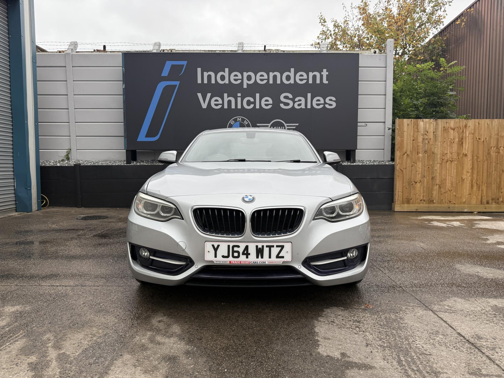 BMW 2 Series 2.0 220i Sport Coupe 2dr Petrol Manual Euro 6 (s/s) (184 ps)