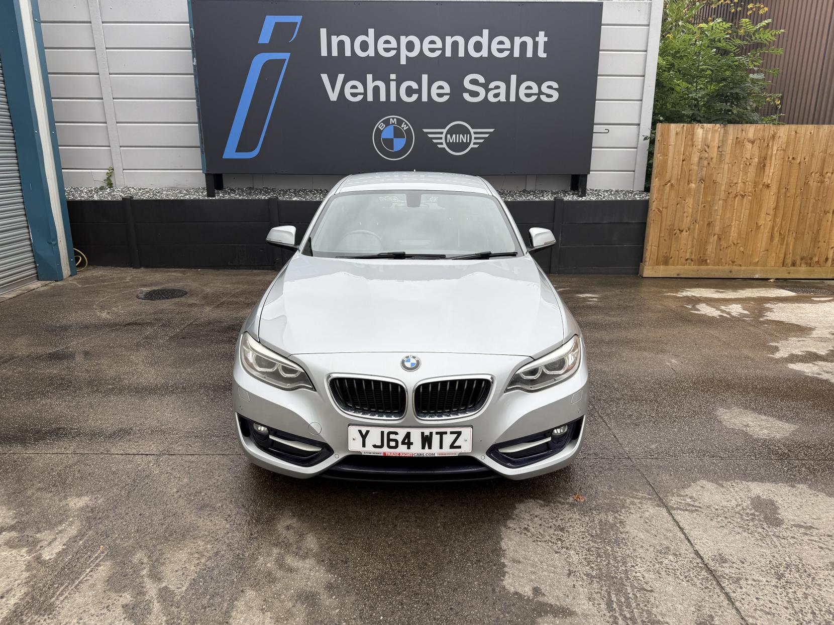 BMW 2 Series 2.0 220i Sport Coupe 2dr Petrol Manual Euro 6 (s/s) (184 ps)