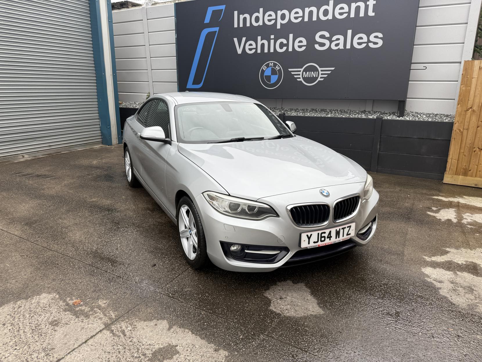 BMW 2 Series 2.0 220i Sport Coupe 2dr Petrol Manual Euro 6 (s/s) (184 ps)