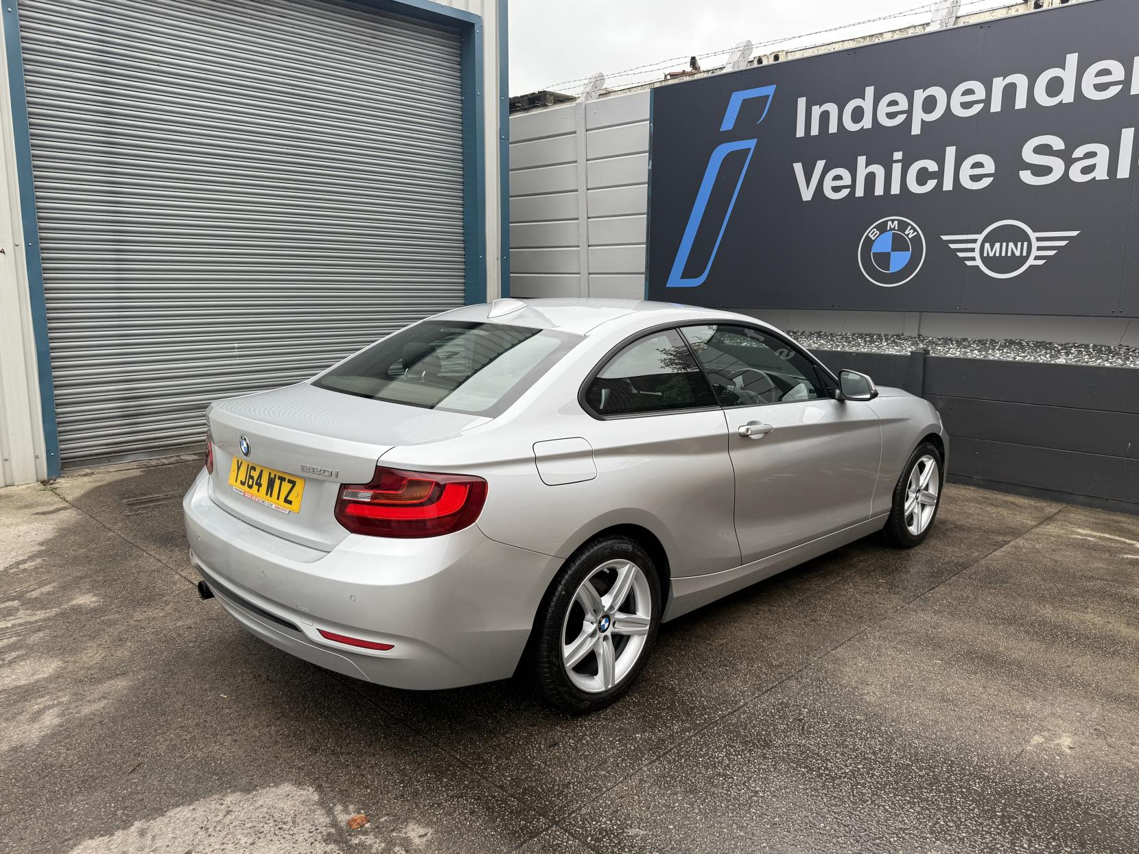 BMW 2 Series 2.0 220i Sport Coupe 2dr Petrol Manual Euro 6 (s/s) (184 ps)