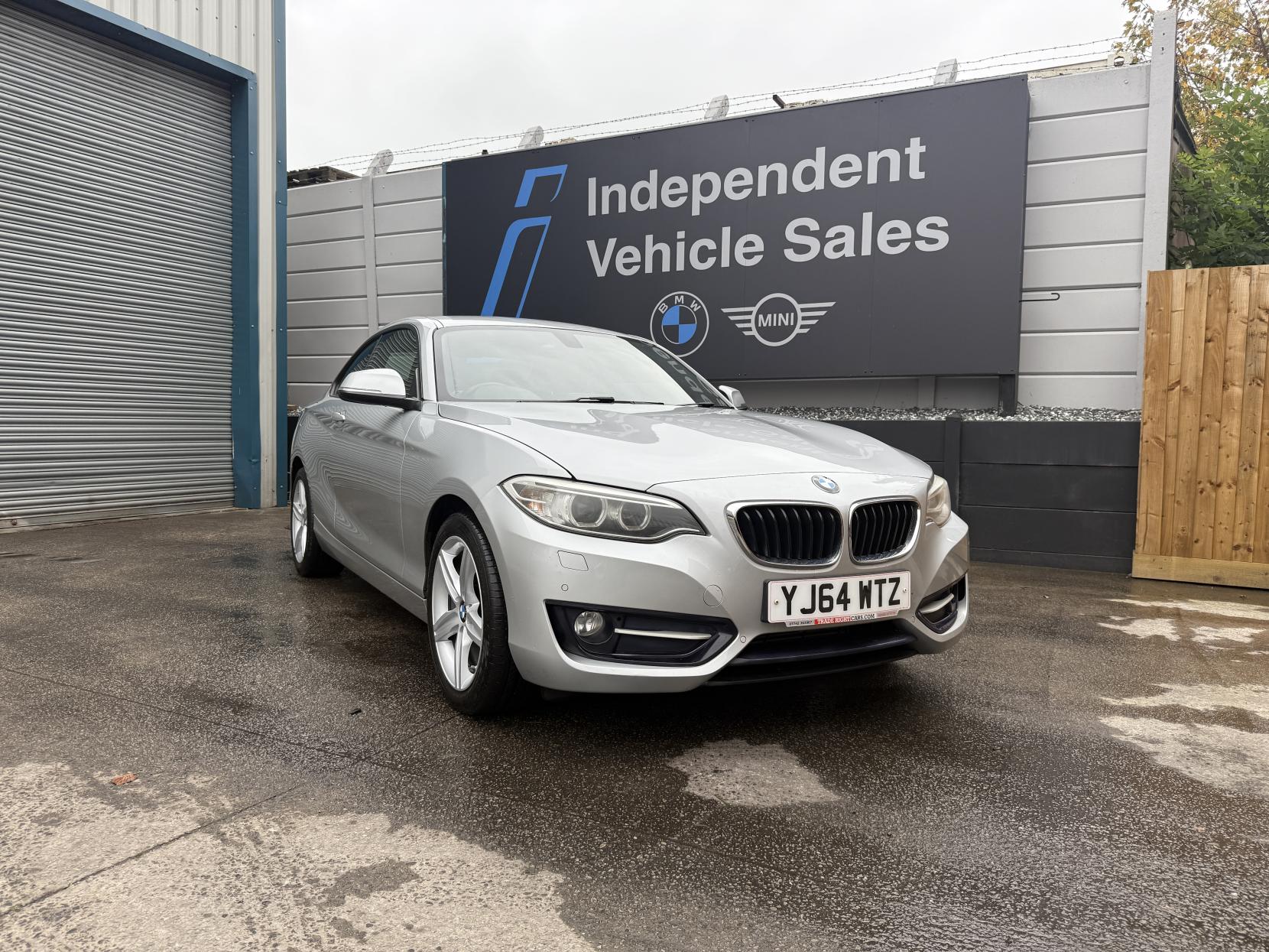 BMW 2 Series 2.0 220i Sport Coupe 2dr Petrol Manual Euro 6 (s/s) (184 ps)