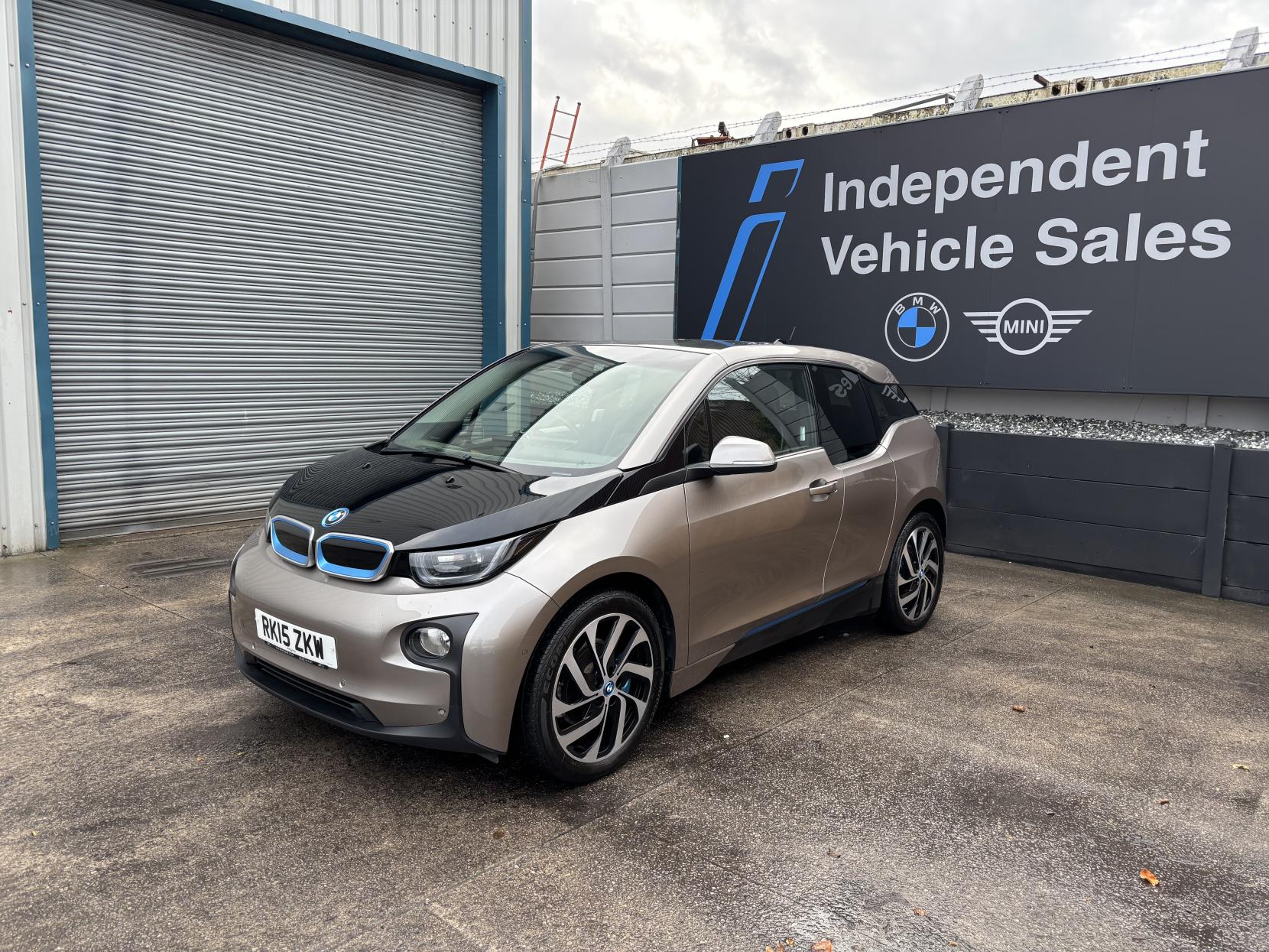 BMW i3 Hatchback 5dr Petrol Plug-in Hybrid Auto Euro 6 (s/s) (Range Extender) (170 ps)