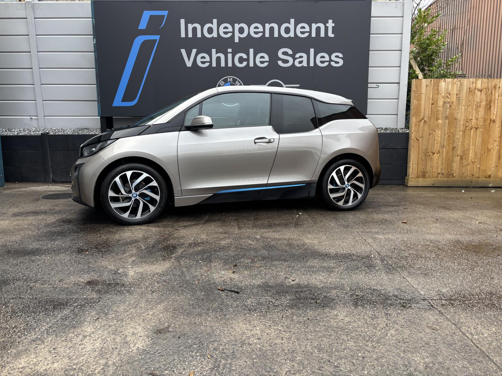 BMW i3 Hatchback 5dr Petrol Plug-in Hybrid Auto Euro 6 (s/s) (Range Extender) (170 ps)