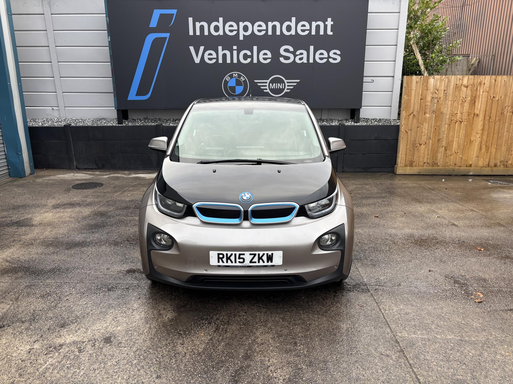BMW i3 Hatchback 5dr Petrol Plug-in Hybrid Auto Euro 6 (s/s) (Range Extender) (170 ps)