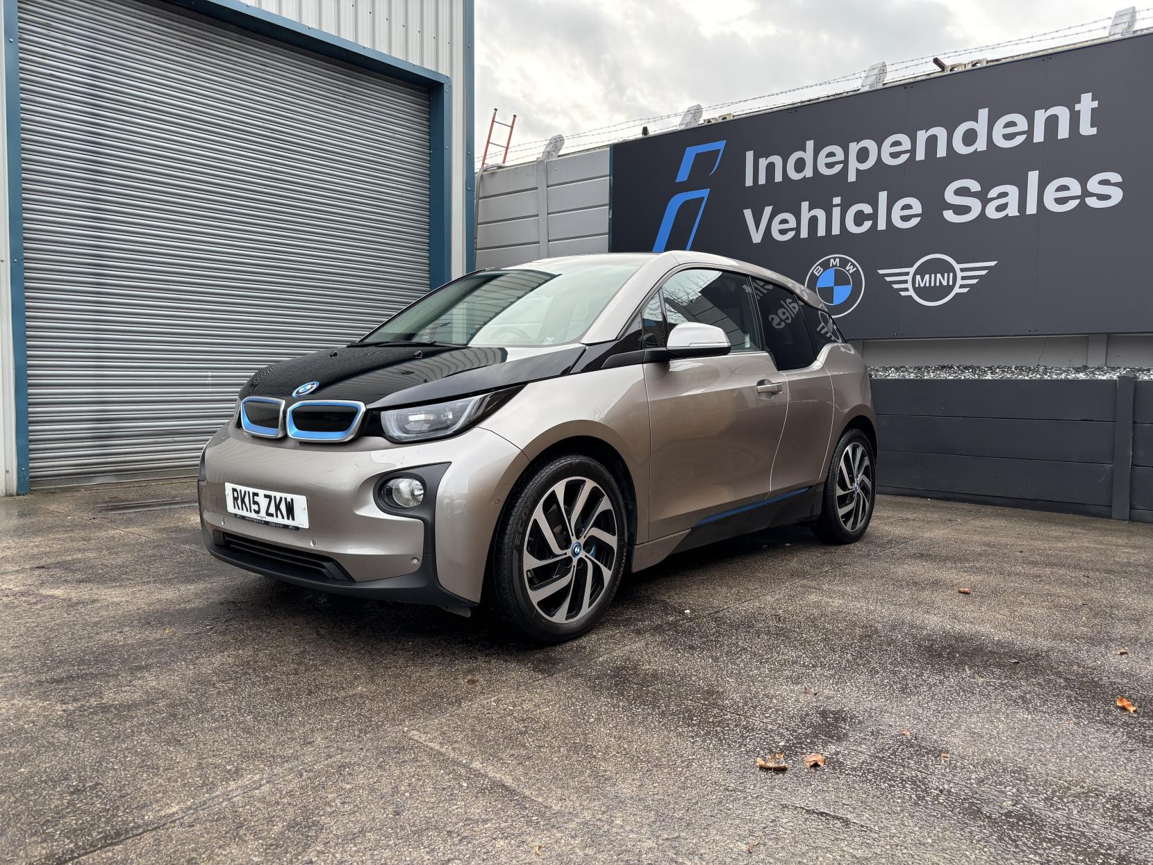 BMW i3 Hatchback 5dr Petrol Plug-in Hybrid Auto Euro 6 (s/s) (Range Extender) (170 ps)