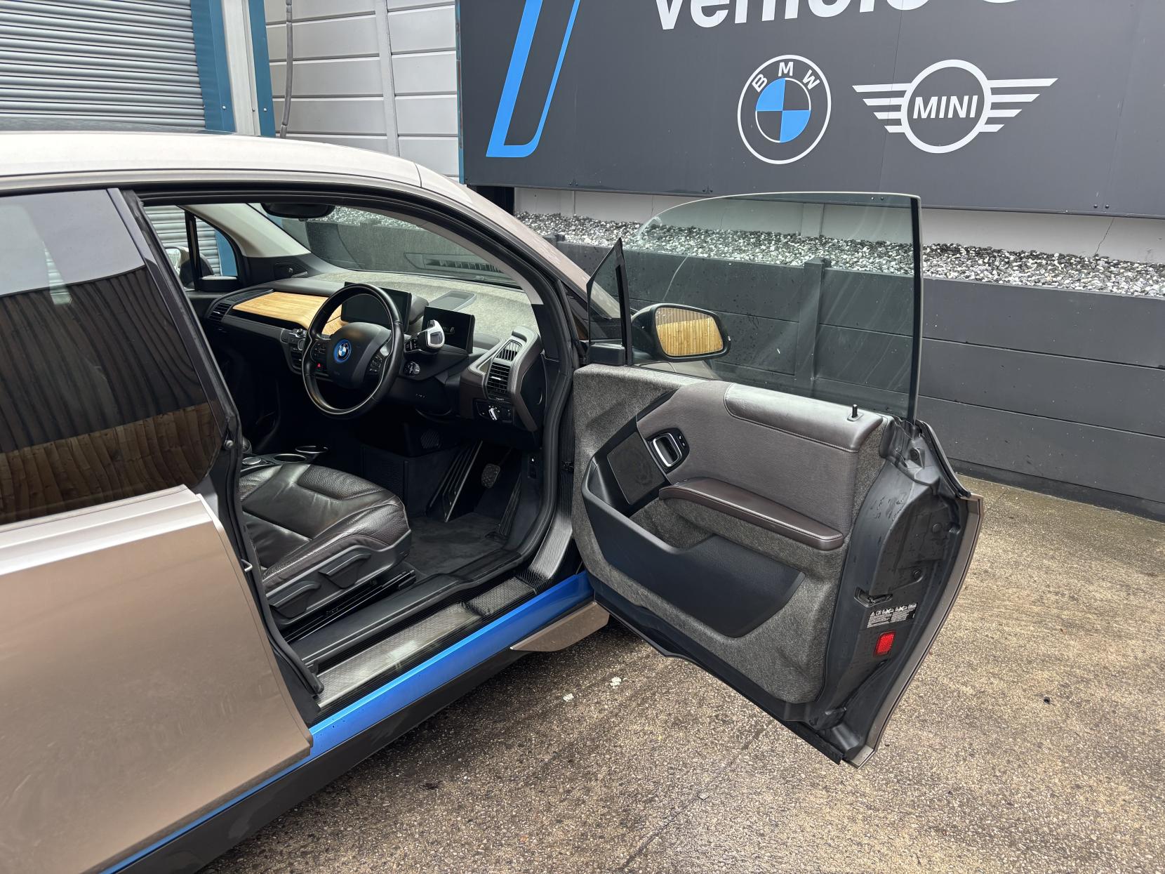 BMW i3 Hatchback 5dr Petrol Plug-in Hybrid Auto Euro 6 (s/s) (Range Extender) (170 ps)