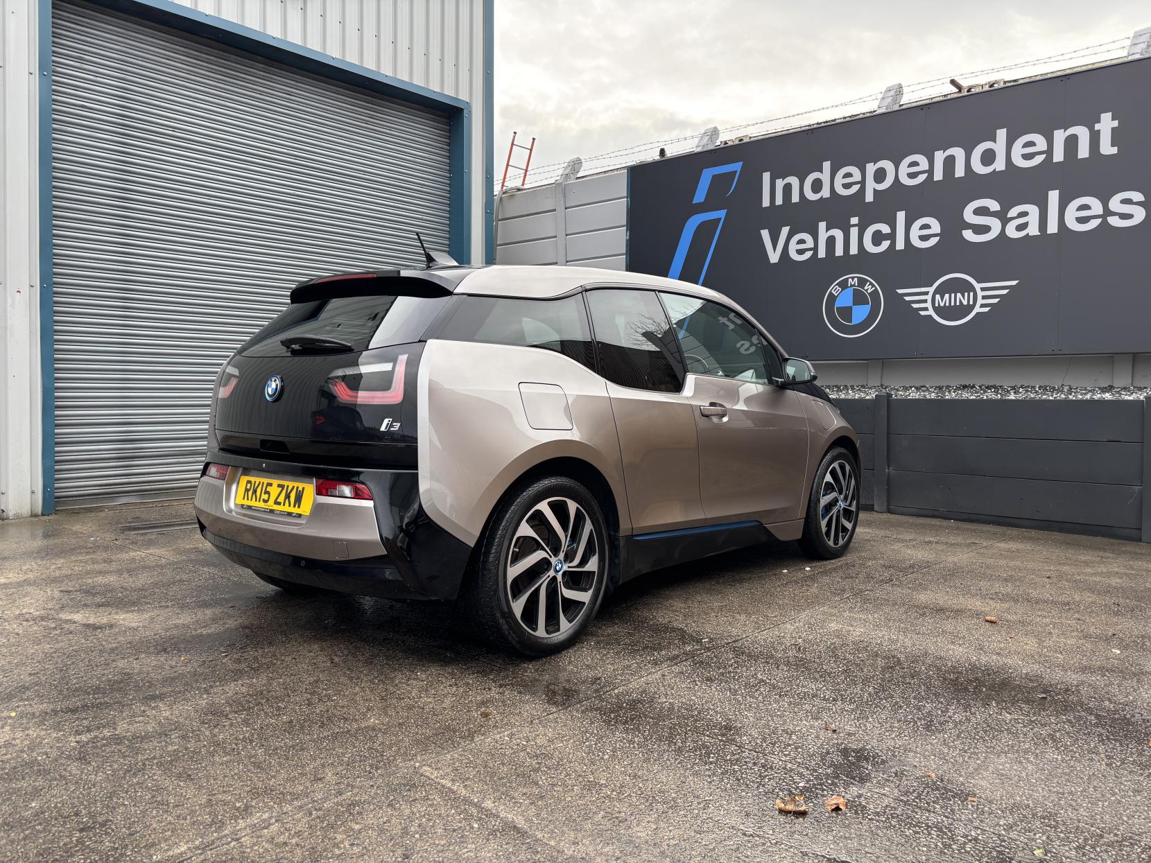 BMW i3 Hatchback 5dr Petrol Plug-in Hybrid Auto Euro 6 (s/s) (Range Extender) (170 ps)