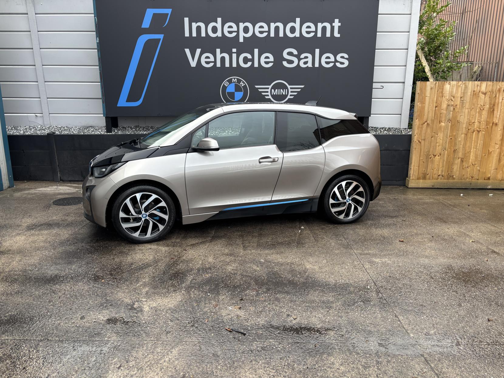 BMW i3 Hatchback 5dr Petrol Plug-in Hybrid Auto Euro 6 (s/s) (Range Extender) (170 ps)