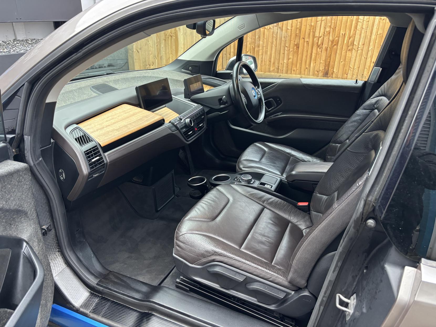 BMW i3 Hatchback 5dr Petrol Plug-in Hybrid Auto Euro 6 (s/s) (Range Extender) (170 ps)