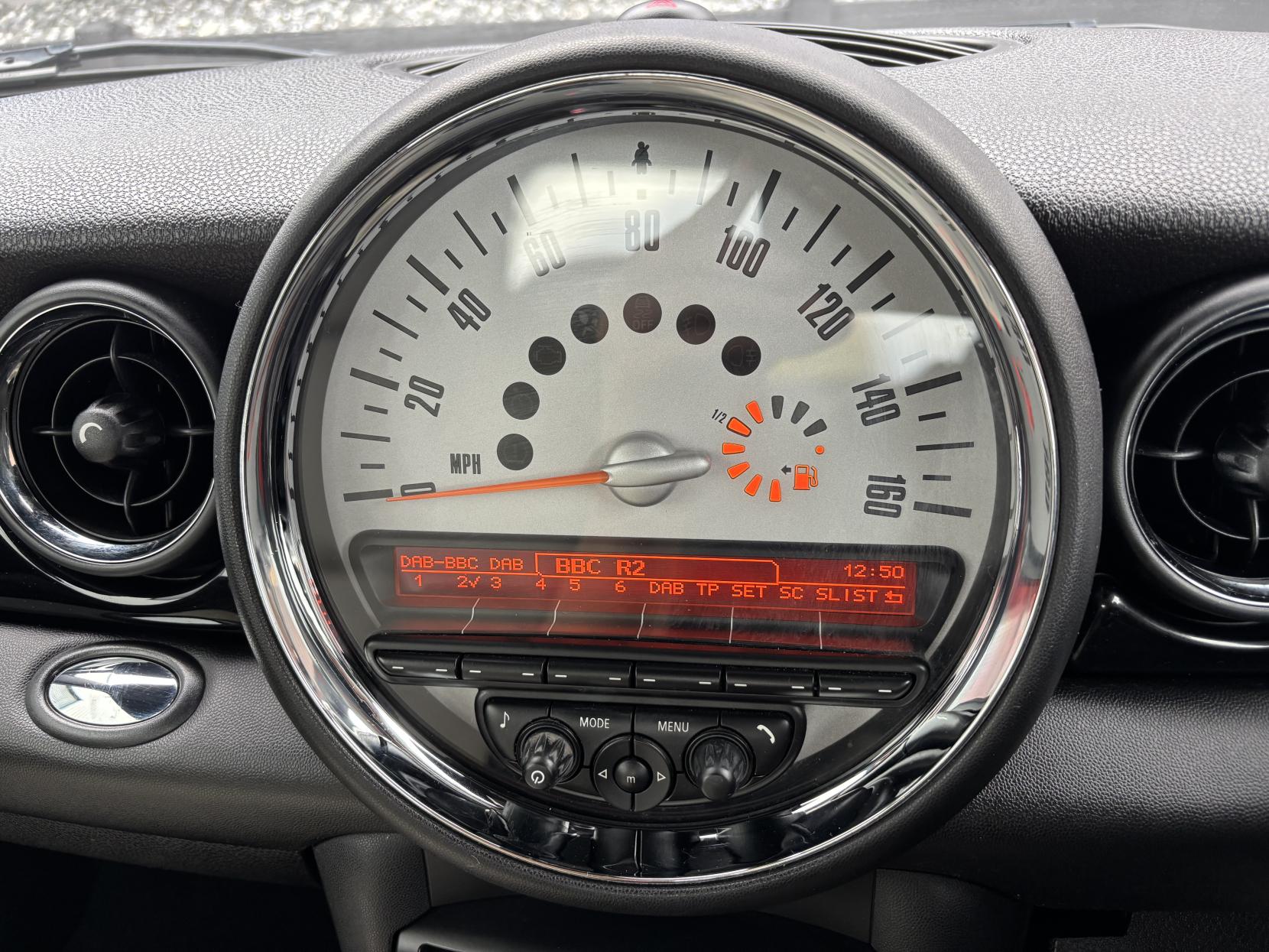 MINI Hatch 2.0 Cooper SD Hatchback 3dr Diesel Auto Euro 5 (143 ps)