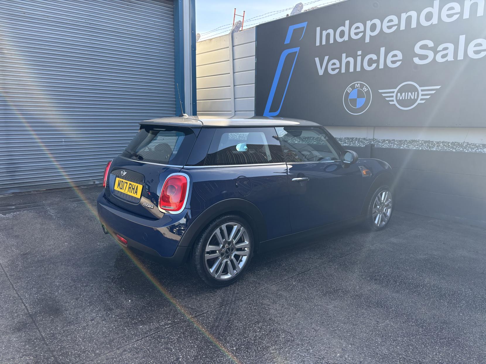MINI Hatch 1.5 Cooper Seven Hatchback 3dr Petrol Auto Euro 6 (s/s) (136 ps)