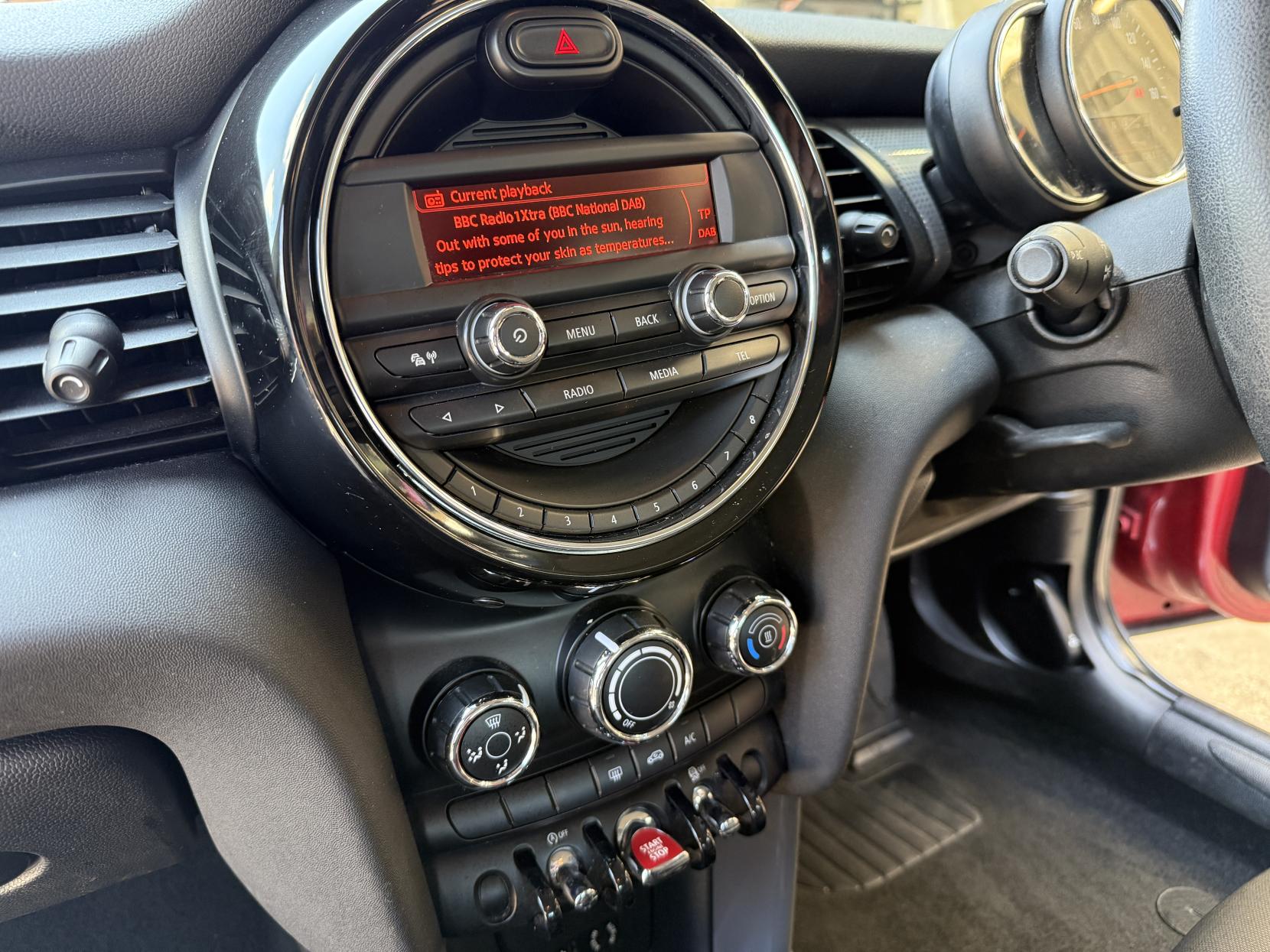 MINI Hatch 1.5 Cooper D Hatchback 5dr Diesel Manual Euro 6 (s/s) (116 ps)