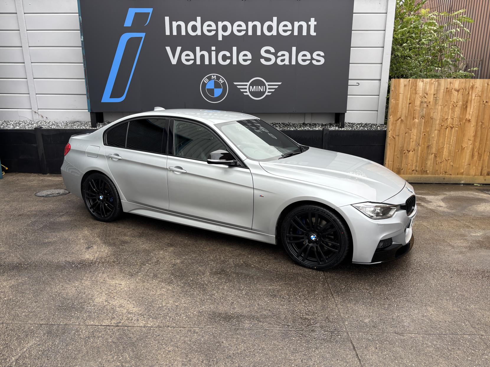 BMW 3 Series 2.0 318d M Sport Saloon 4dr Diesel Manual Euro 5 (s/s) (143 ps)