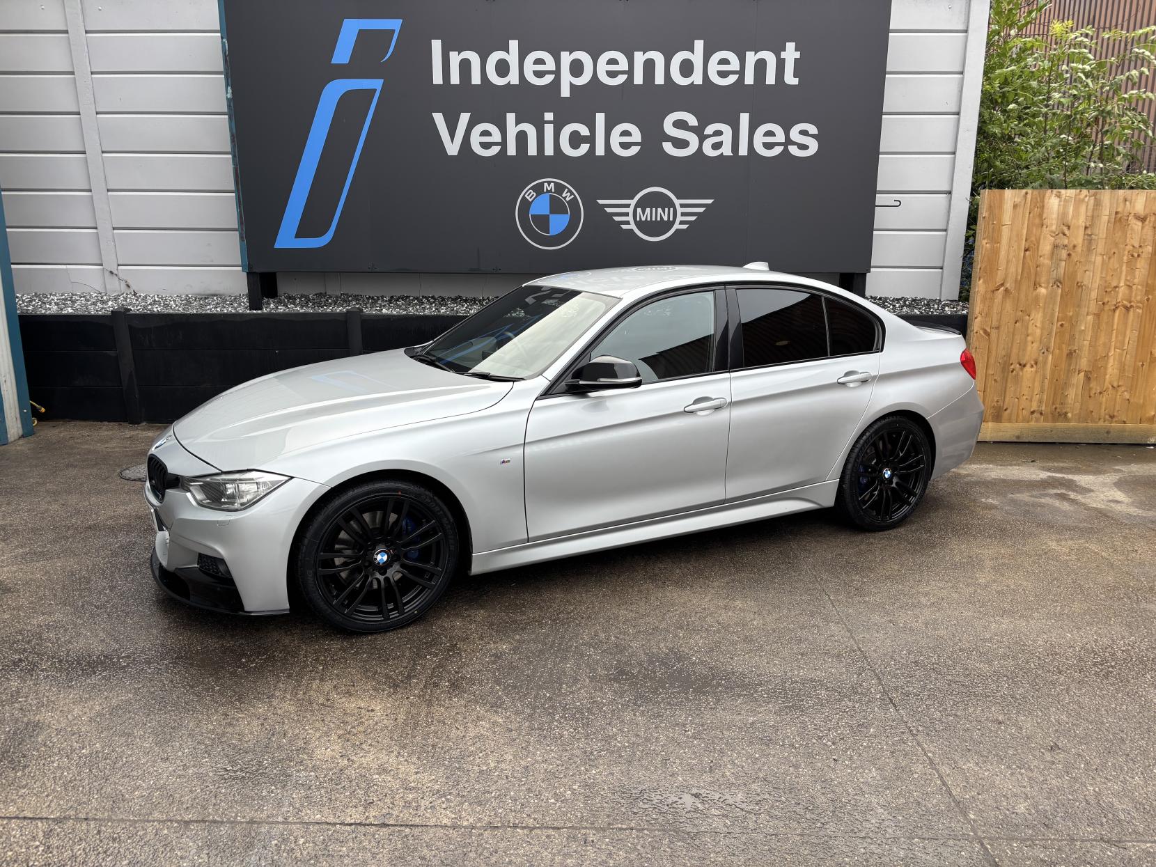 BMW 3 Series 2.0 318d M Sport Saloon 4dr Diesel Manual Euro 5 (s/s) (143 ps)