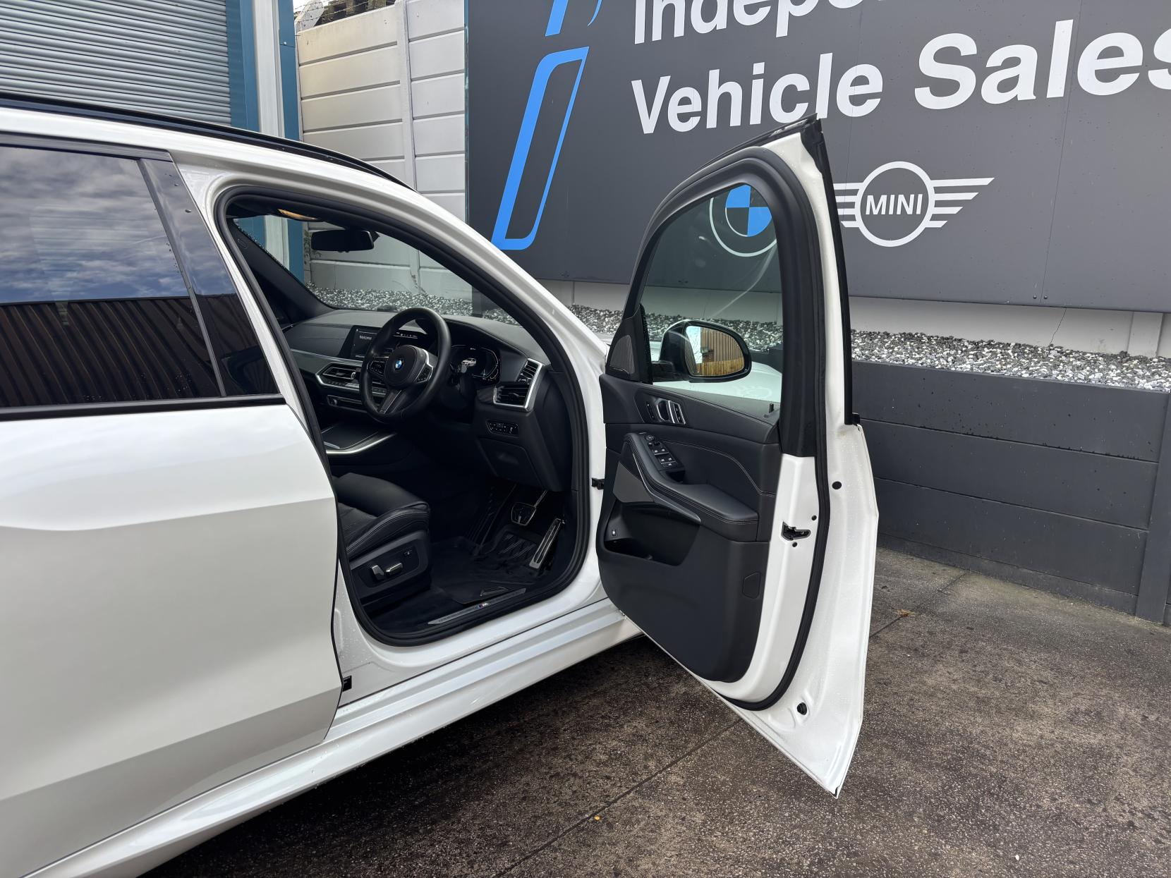 BMW X5 3.0 45e 24kWh M Sport SUV 5dr Petrol Plug-in Hybrid Auto xDrive Euro 6 (s/s) (394 ps)