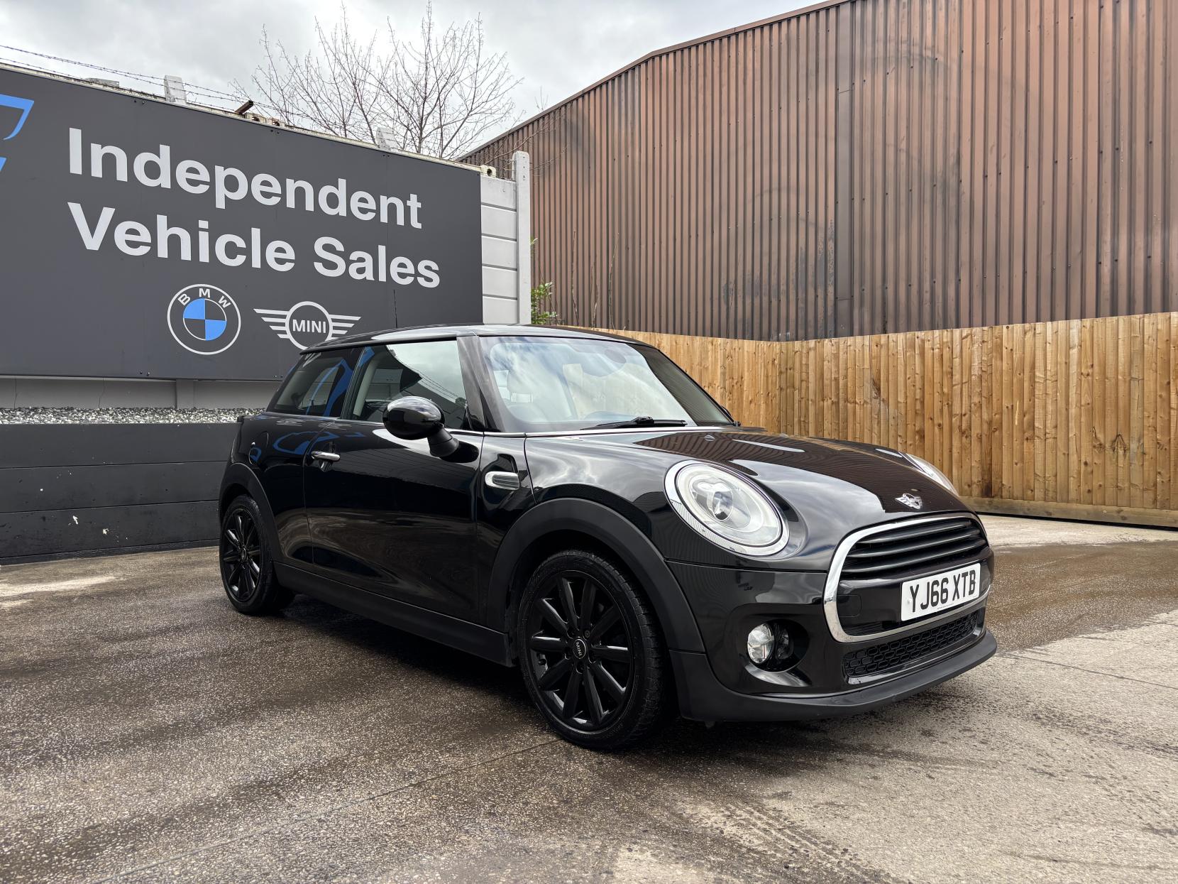 MINI Hatch 1.5 Cooper D Hatchback 3dr Diesel Manual Euro 6 (s/s) (116 ps)