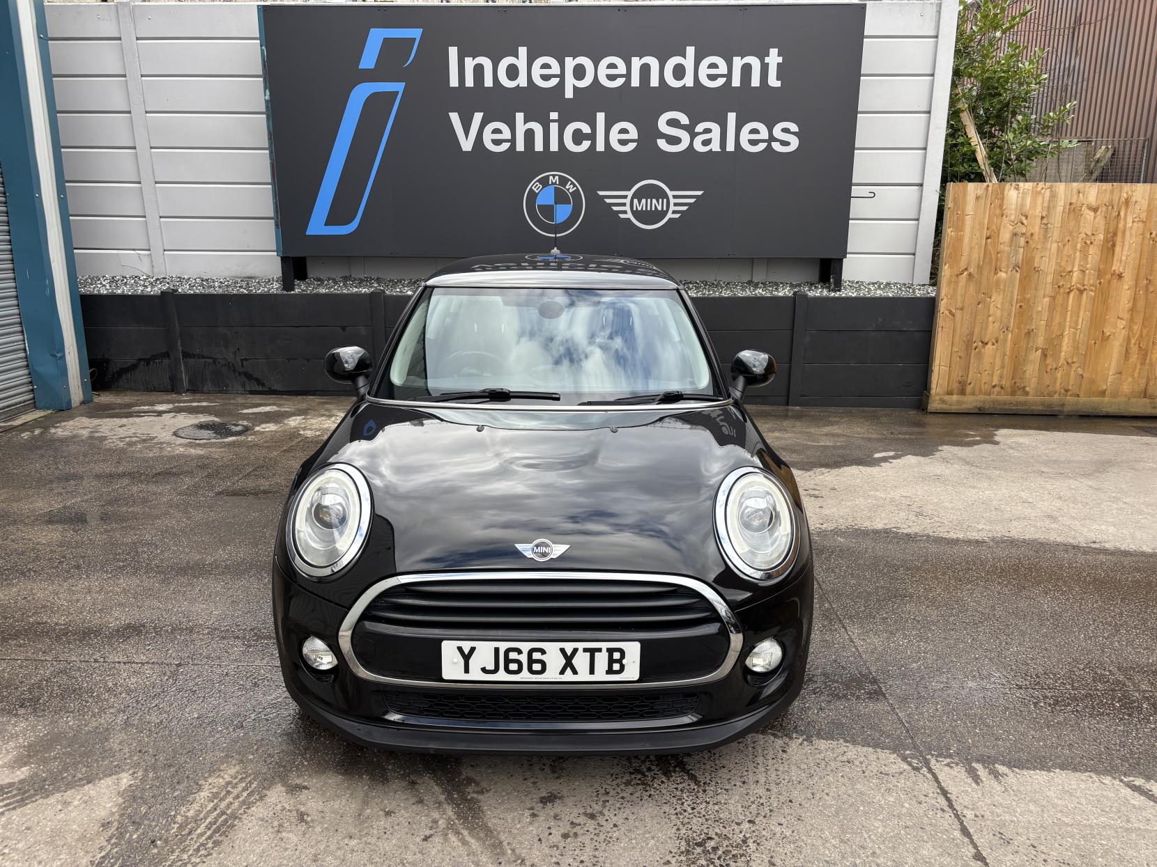MINI Hatch 1.5 Cooper D Hatchback 3dr Diesel Manual Euro 6 (s/s) (116 ps)