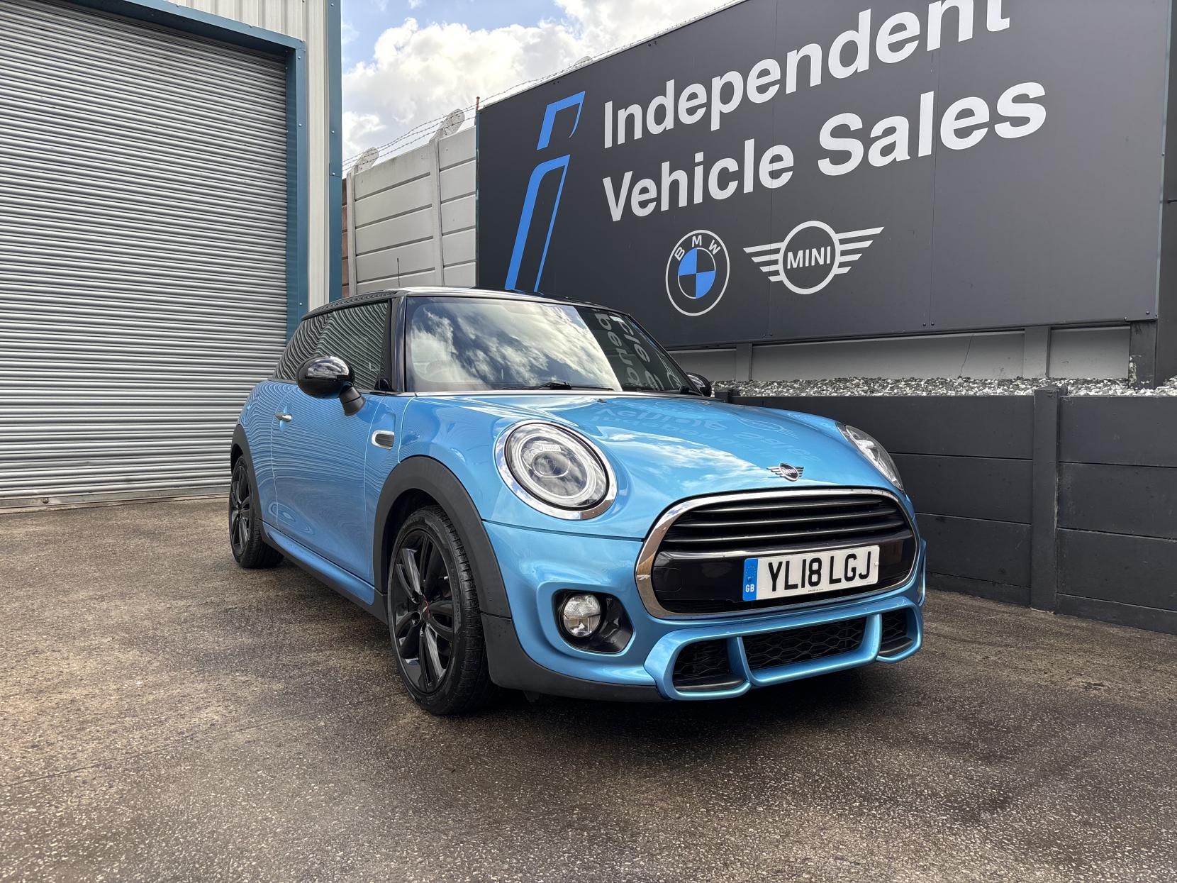 MINI Hatch 1.5 Cooper Hatchback 3dr Petrol Manual Euro 6 (s/s) (136 ps)
