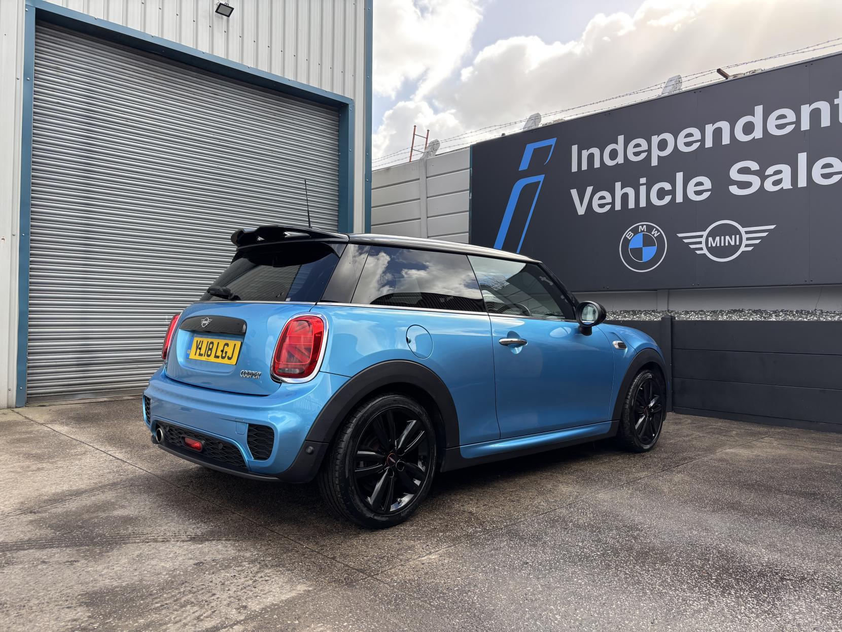 MINI Hatch 1.5 Cooper Hatchback 3dr Petrol Manual Euro 6 (s/s) (136 ps)