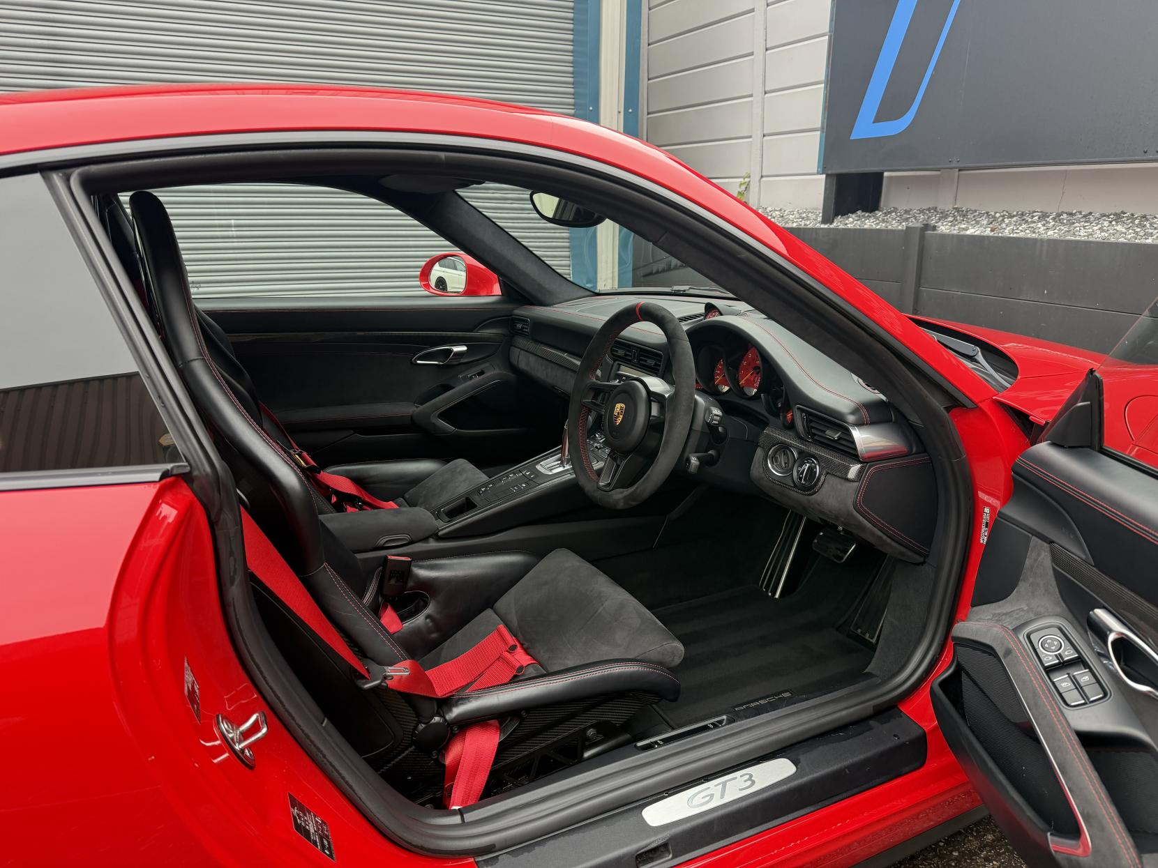 Porsche 911 3.8 991 GT3 Coupe 2dr Petrol PDK Euro 6 (475 ps)