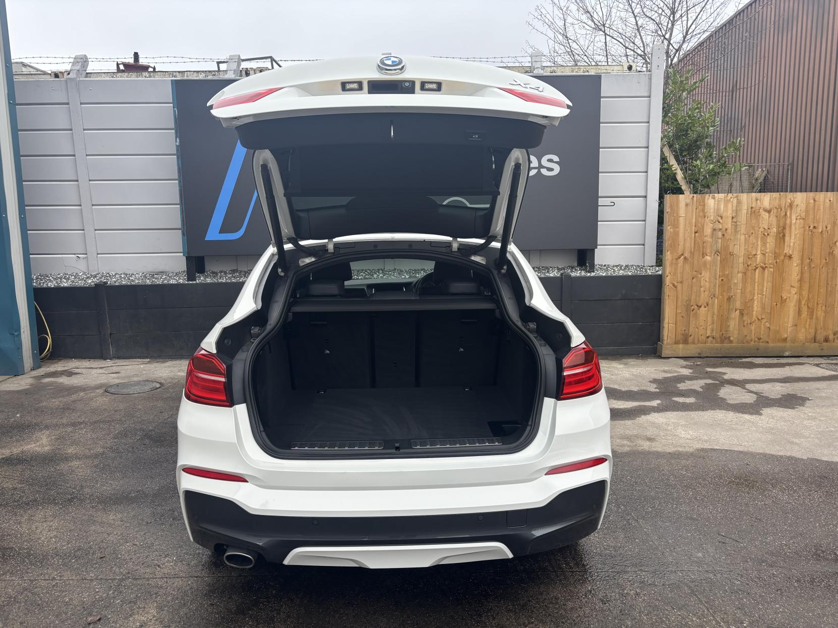 BMW X4 2.0 20d M Sport SUV 5dr Diesel Auto xDrive Euro 6 (s/s) (190 ps)