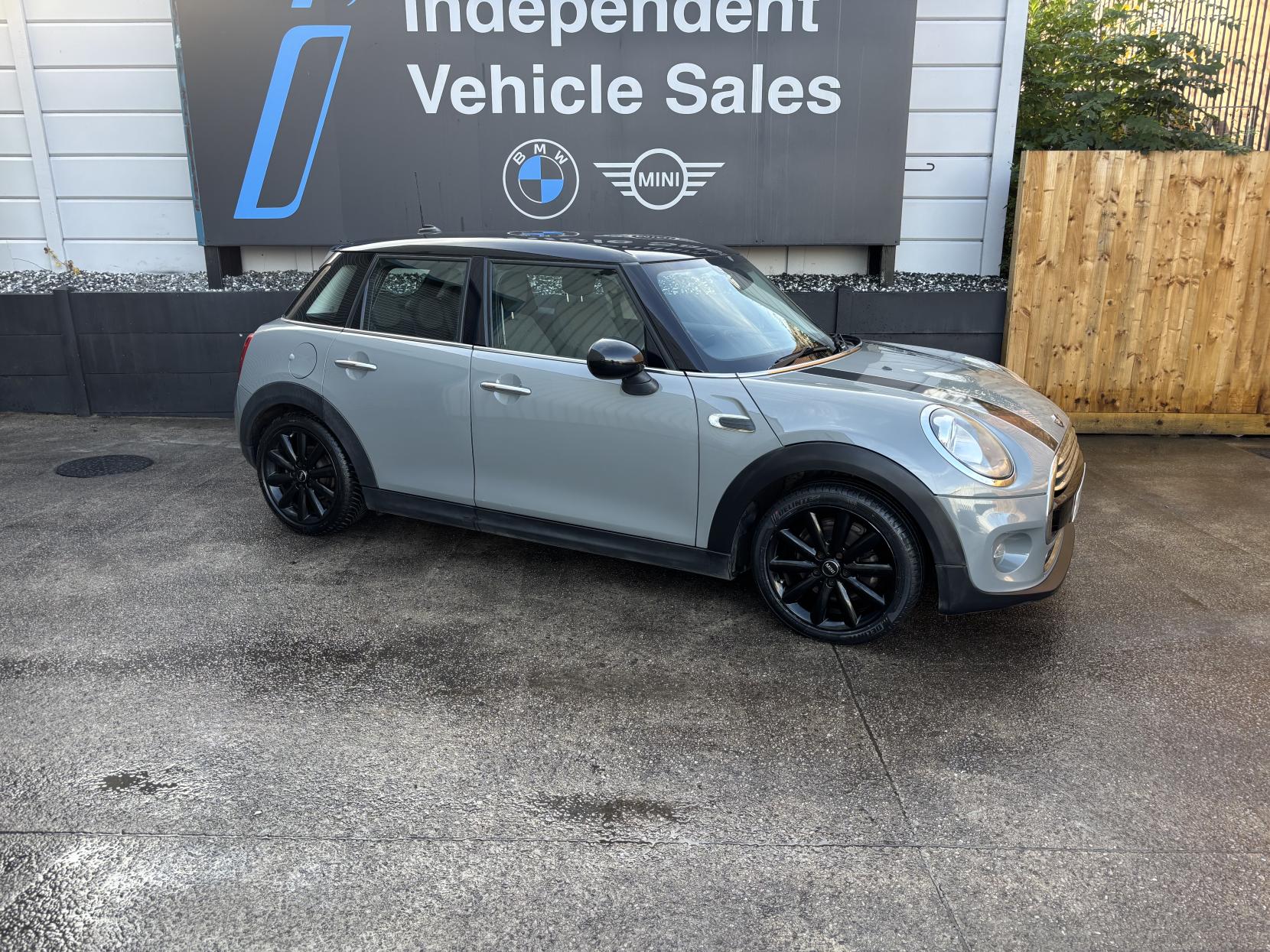 MINI Hatch 1.5 Cooper Hatchback 5dr Petrol Manual Euro 6 (s/s) (136 ps)