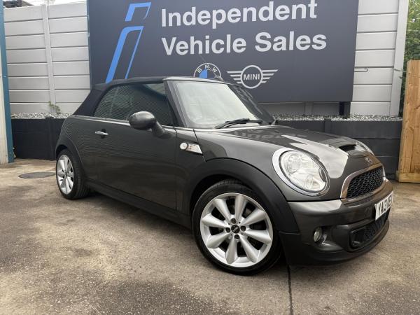 MINI Convertible 2.0 Cooper SD Convertible 2dr Diesel Manual Euro 5 (s/s) (143 ps)