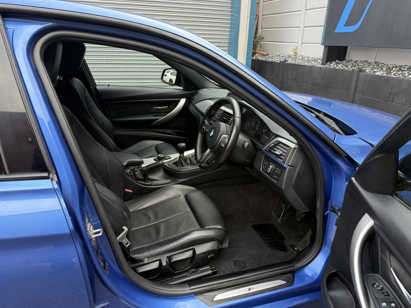 BMW 3 Series 2.0 320i M Sport Saloon 4dr Petrol Manual Euro 6 (s/s) (184 ps)