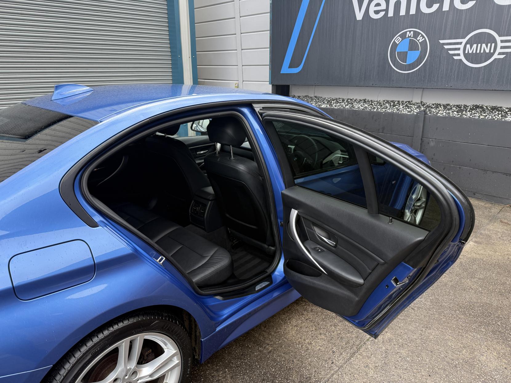 BMW 3 Series 2.0 320i M Sport Saloon 4dr Petrol Manual Euro 6 (s/s) (184 ps)