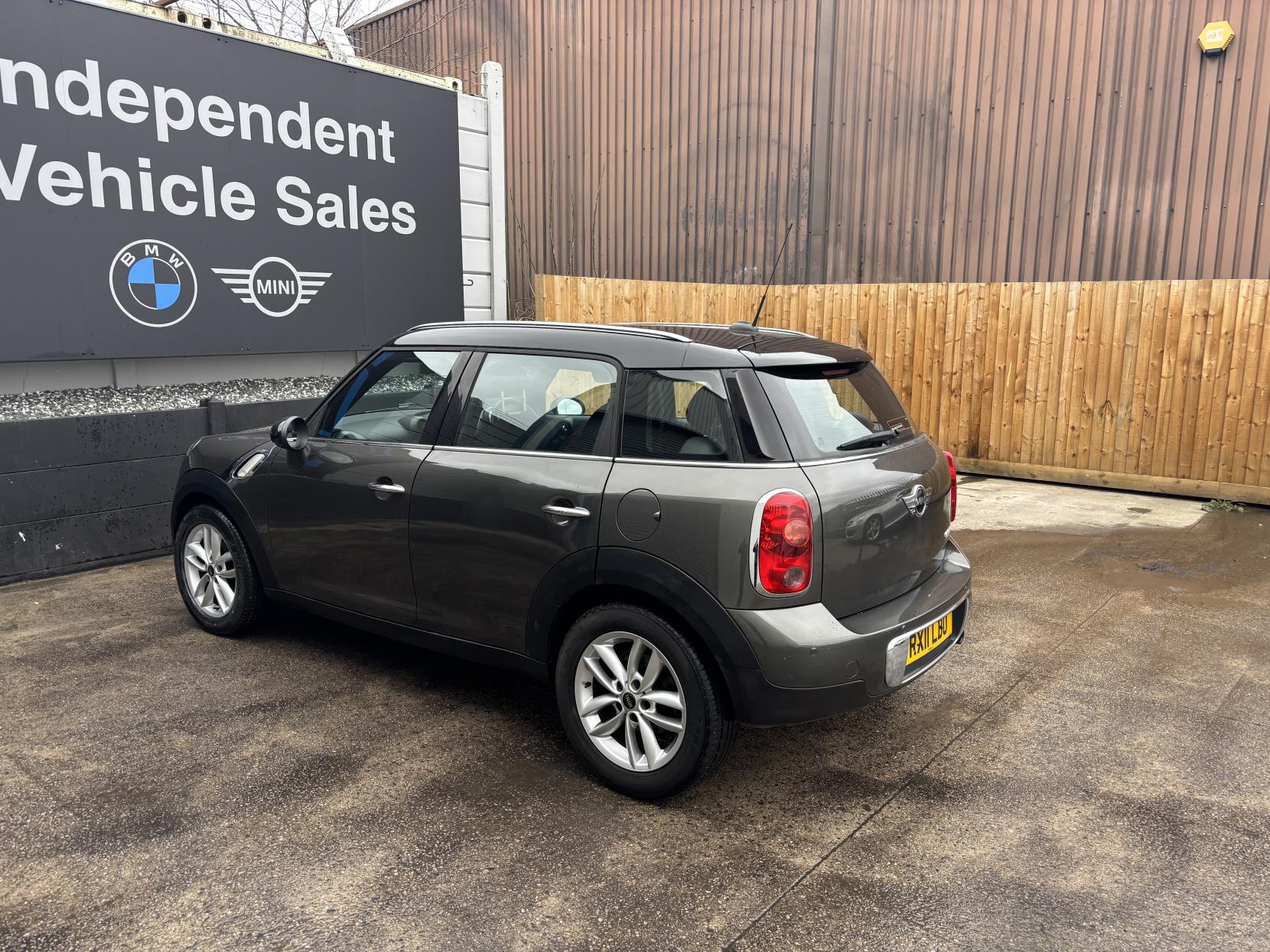 MINI Countryman 1.6 Cooper SUV 5dr Petrol Manual Euro 5 (s/s) (122 ps)