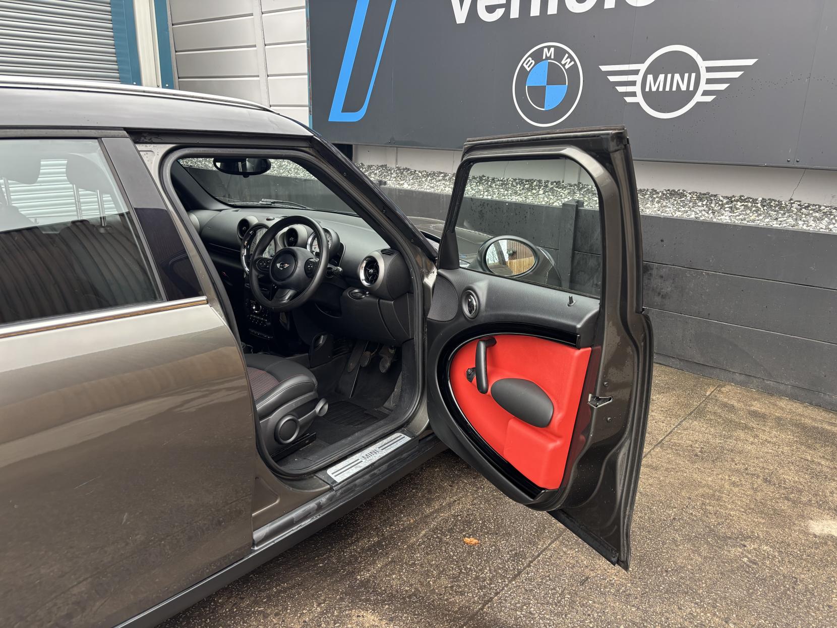 MINI Countryman 1.6 Cooper SUV 5dr Petrol Manual Euro 5 (s/s) (122 ps)